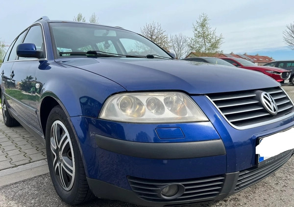 Volkswagen Passat cena 7500 przebieg: 312122, rok produkcji 2003 z Rzeszów małe 211